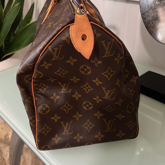 Louis Vuitton Monogram Speedy 40 Hand Boston Bag - Picture 4 of 14